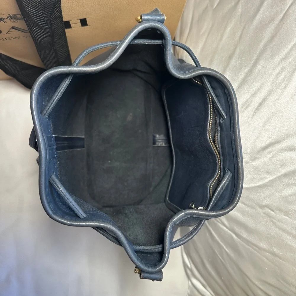 Coach navy Lula legacy 1990s vintage Drawstring Bucket Bag